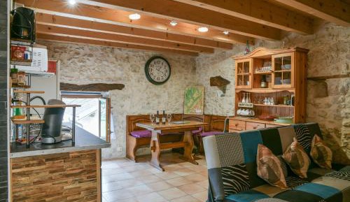 One-Bedroom Apartment with Garden View