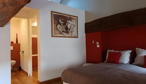Standard Queen Room