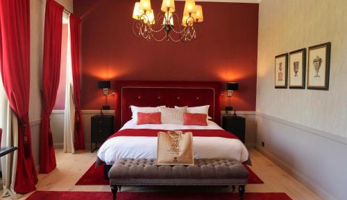 Suite with Garden View