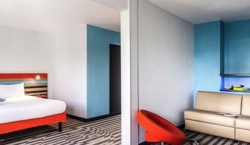 Standard Family Suite with One Double Bed and Sofa