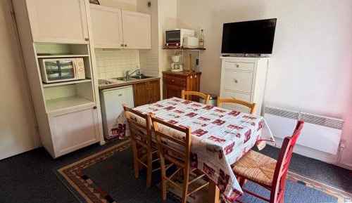 Apartment (4 Adults)
