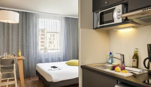 Studio (2 Adults)