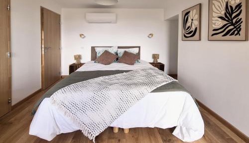 Double or Twin Room with Private Bathroom