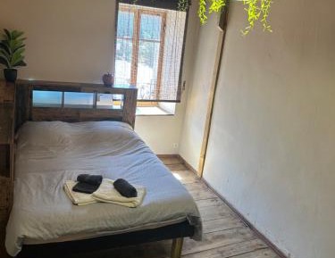 Double Room with Shared Bathroom