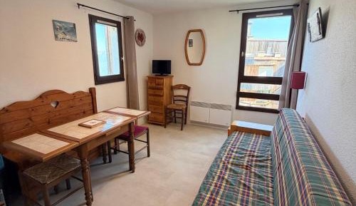 Apartment (4 Adults)