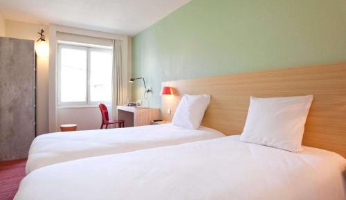 Standard Two Single Bed