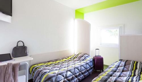 Standard Twin Room with Two Twin Beds