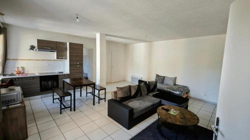 Superior Apartment with City View