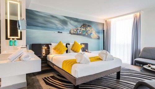 Suite with Double Bed