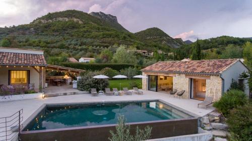 Three-Bedroom Vacation Home 