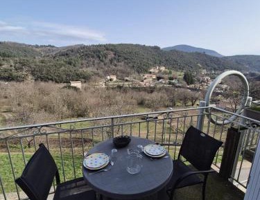 One-Bedroom Apartment with Balcony and Mountain View  