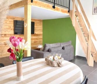 Studio - Split Level