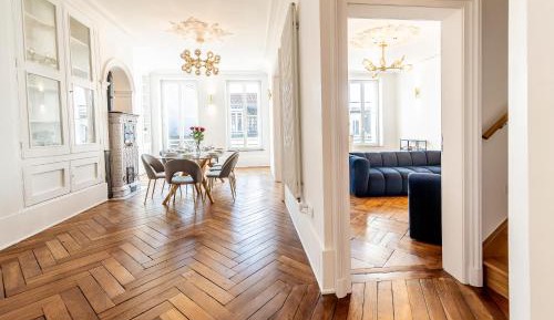 Apartment - Split Level
