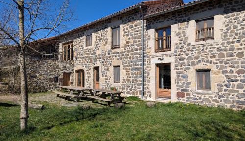 Holiday Home (15 adults)