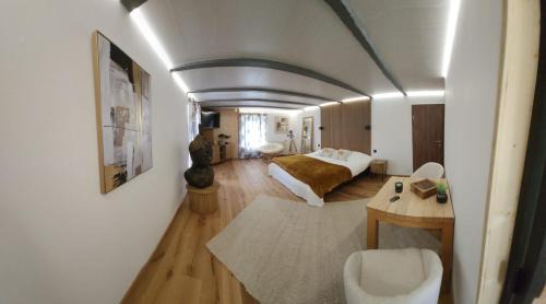 Suite with Garden View
