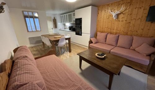 Family Two-Bedroom Apartment with View