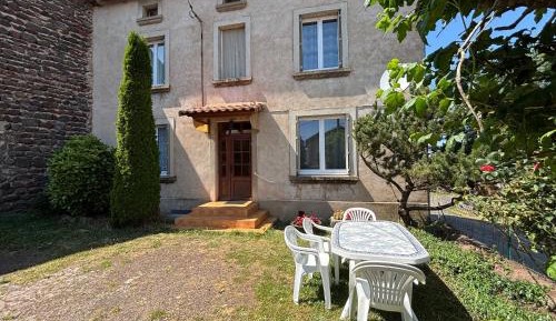 Holiday Home (6 Adults)