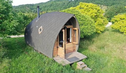 Tiny House with Garden View 