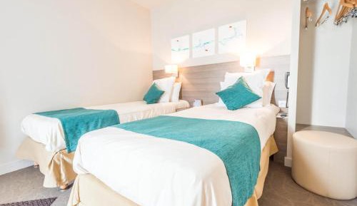 2 Standard Single Beds