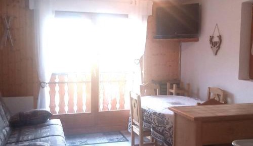 Apartment (6 Adults)