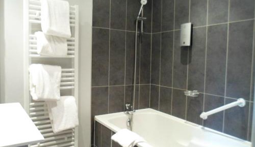 Triple Room with Private Bathroom