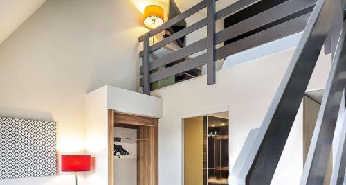 Superior Queen Room with Mezzanine and Sofa