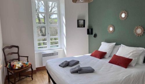 Queen Room with Garden View