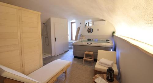One-Bedroom House
