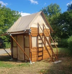 Hut