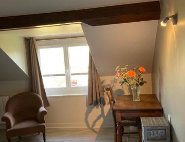 Standard Queen Room