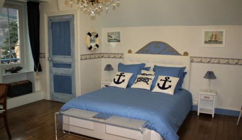 Queen Room with Garden View