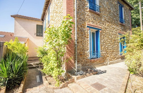 Vigneux-sur-Seine Apartment | Appartement Cosy, Wifi, Gare, "Le Refuge du Lac" Belle Promenade Autour du Lac