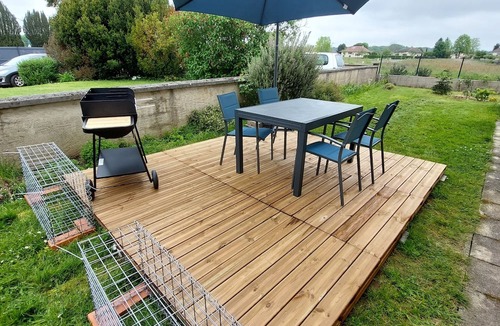 Viriat Apartment | Cozy apartment outdoor terrace and parking space