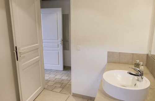 Colonzelle Cottage | Cottage 'Voûte' with Shared Pool, Shared Terrace and Wi-Fi