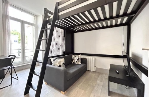 La Gare Apartment | Vrbo Property