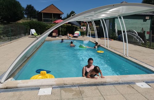 Serandon Ski Chalet | Chalet au Calme, 5 Minutes des Gorges de la Dordogne, Randonnée, Pêche, Piscine