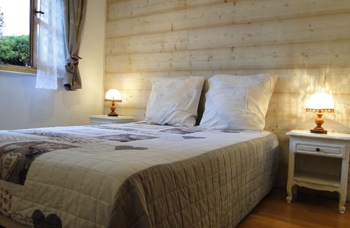 Foncine-le-Haut Apartment | Gîte 1804 montagnes du jura avec spa et sauna 3*
