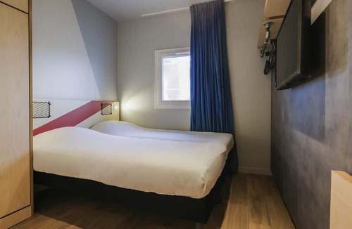 Villemomble Hotel | ibis budget Villemomble