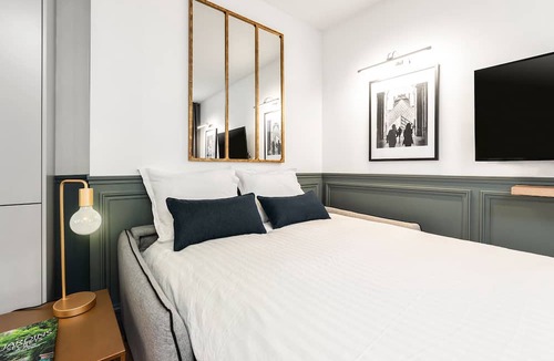 Quartier de la Porte-Saint-Denis Apartment | LivinParis | Luxurious 2 Bedroom Opera VI