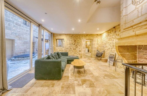 Hotel de Ville - Quinconces Apartment | A superb large loft in the heart of Bordeaux