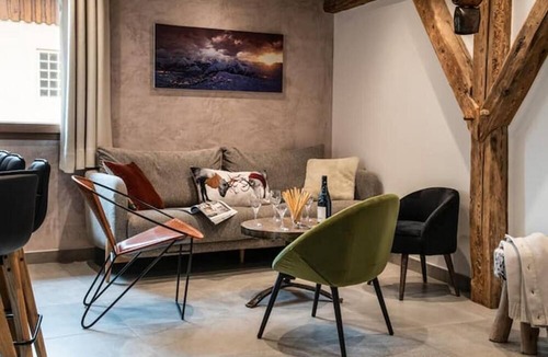 Longefoy Ski Chalet | Chalet, 10m from shops, sauna, fireplace or stove, parking, 169m², Montalbert