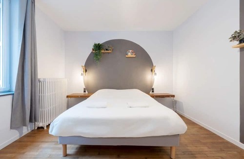 Plantieres Queuleu Apartment | The Atelier Apartment, 4-star rated, sleeps up to 5 people