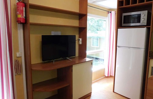 Vesseaux House | Mobile home, pets allowed - 5 guests