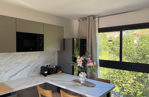 Montjuzet Apartment | T2 Puy de dôme Chic, Cosy & Idéalement Situé