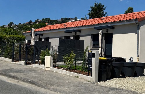 Montjuzet Apartment | T2 Puy de dôme Chic, Cosy & Idéalement Situé