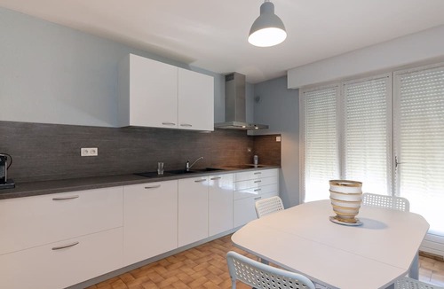 Saint-Etienne-de-Saint-Geoirs Apartment | T3 Apartment near Alpes Isère Airport with Balcony
