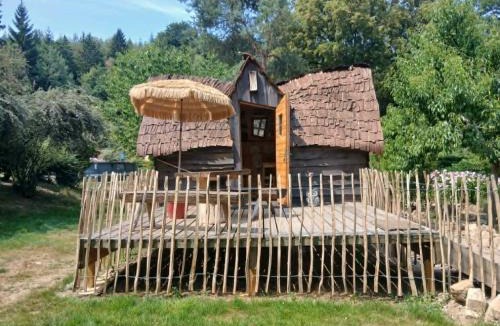 Rasey Other | La cabane de Moïra