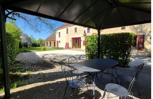 Entrains-sur-Nohain House | Au château du Bois