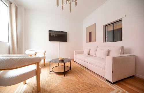 Gare Apartment | Amazing Apartment with Home Cinema