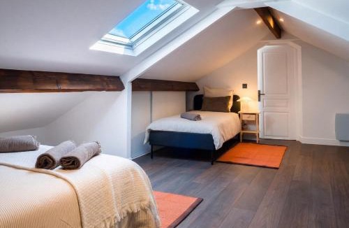 Chatillon Apartment | Spacious Designer Duplex 9 Guests Fully Renovated